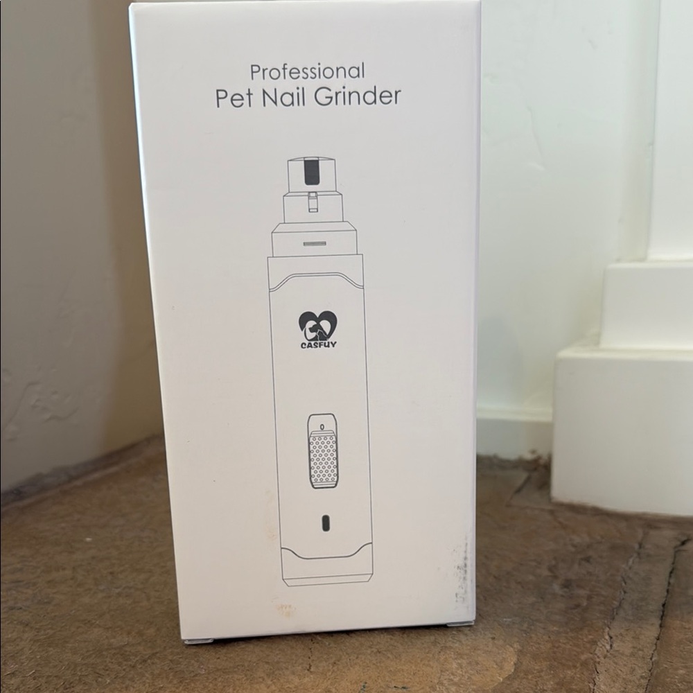 Professional‎ pet nail grinder never been opened or used. Two speed, USB charge